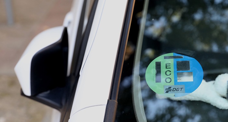 Estos son los nuevos cambios en las etiquetas de la DGT