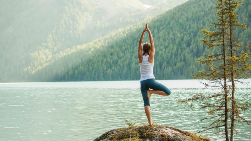 yoga postura arbol