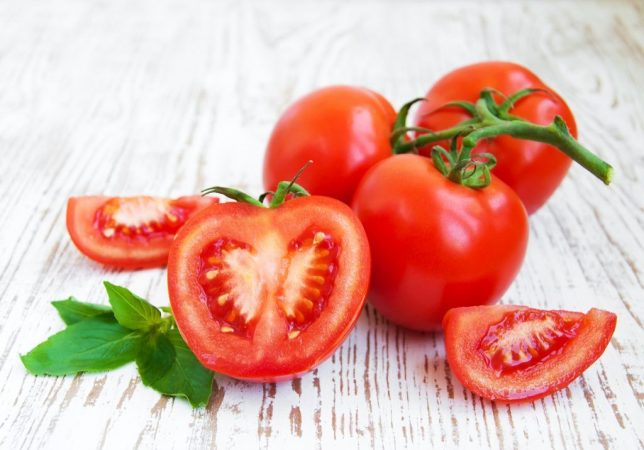 Tomate hace acto de presencia en la alimentación