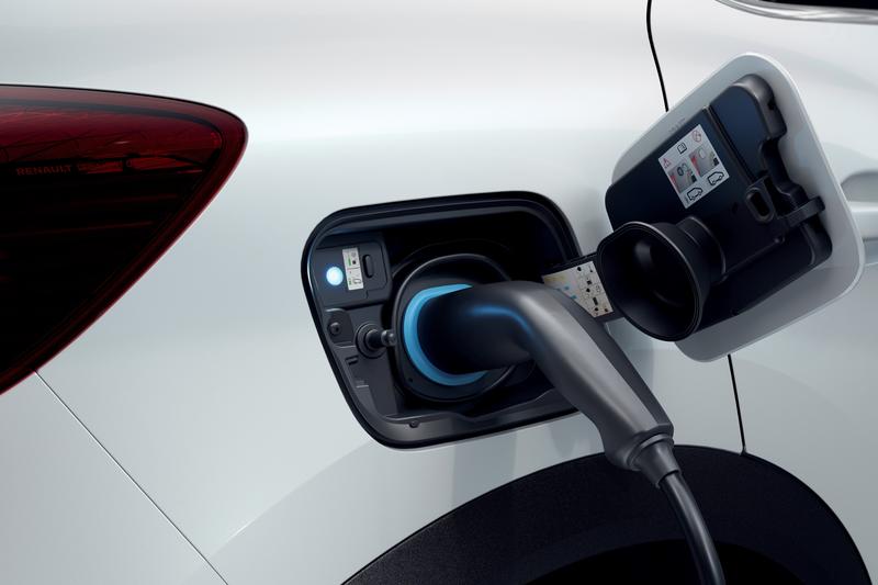 Las ventas de coches eléctricos caen un 35,1% en junio