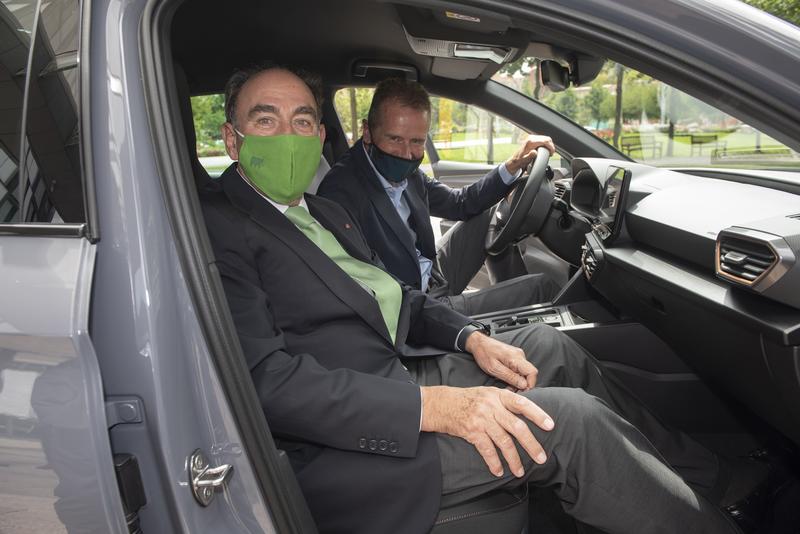 Seat, Volkswagen e Iberdrola se alían para fomentar una red de puntos de recarga