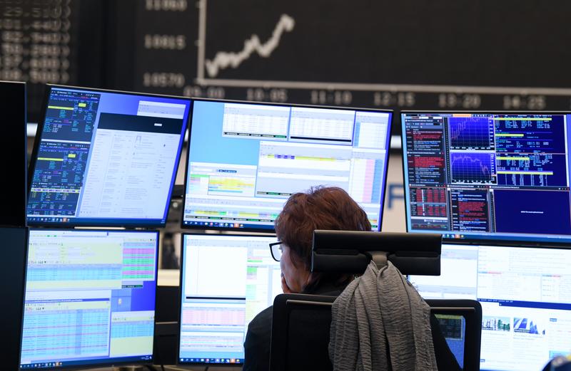 Caixabank y Sabadell advierten del mayor riesgo de más de 20 fondos de inversión
