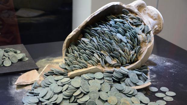 ánforas de Tomares, descubrimientos arqueológicos