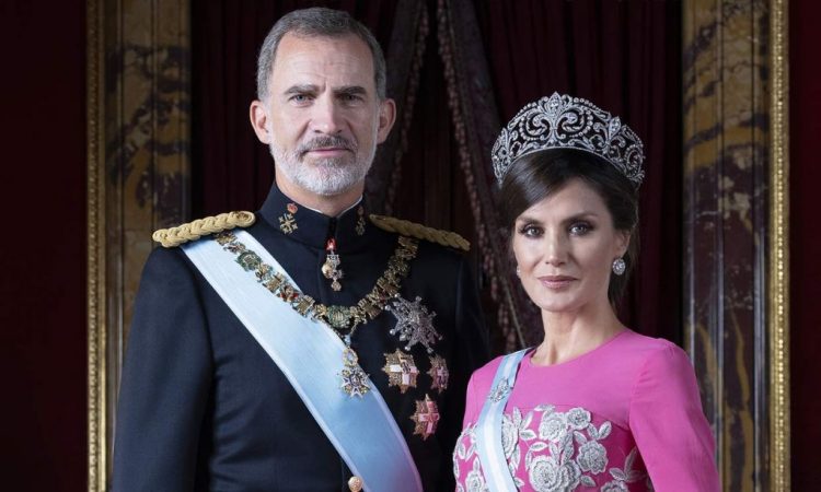 foto ofial reina letizia rey felipe vi