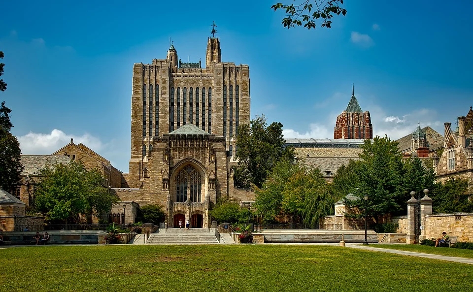 Universidad de Yale, universidades, cursos gratis online