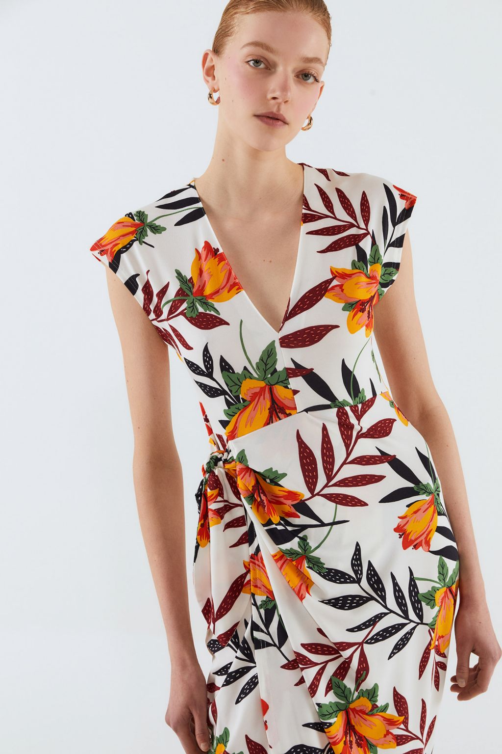 vestido drapeado