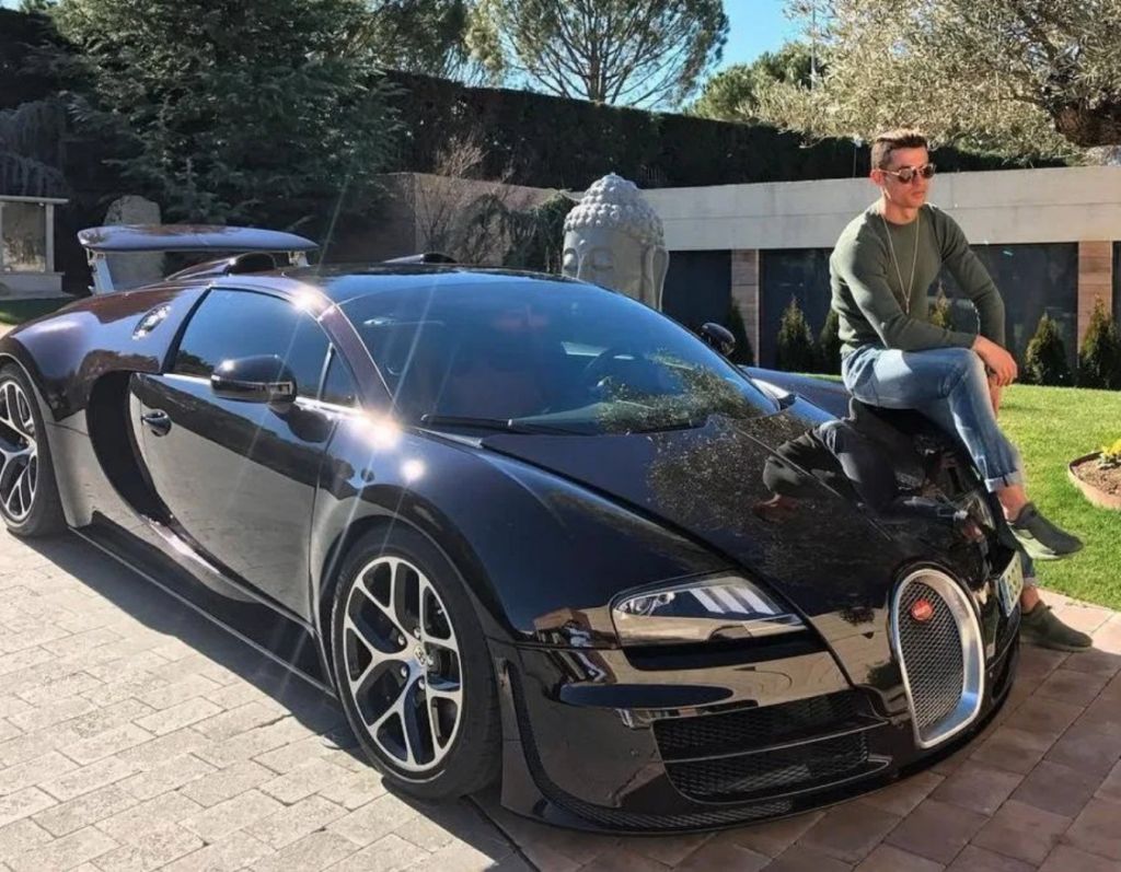 Cristiano Ronaldo, Messi, Sergio Ramos… estos son los coches de los futbolistas más famosos