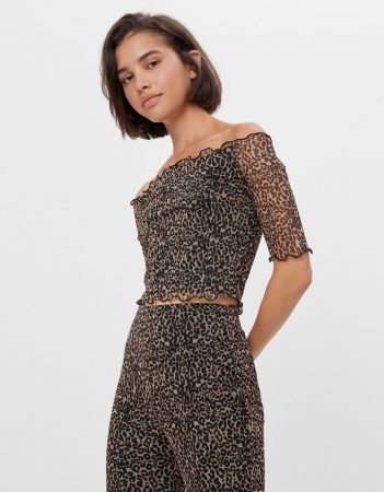 Conoce la colección de sets de Bershka para conjuntar todo tu look 23 Merca2.es Camiseta de tul con estampado
