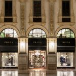 La adquisición de Versace castiga los resultados de Prada