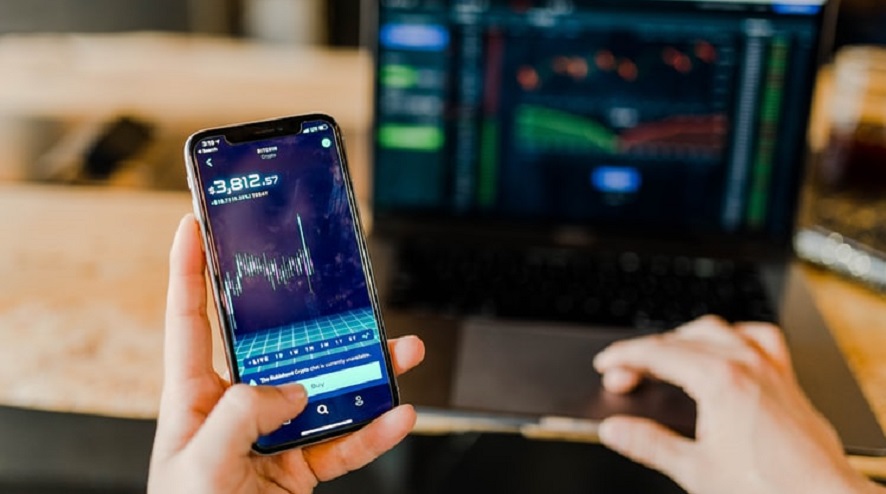 Operar en bolsa es así de fácil y seguro con XTB