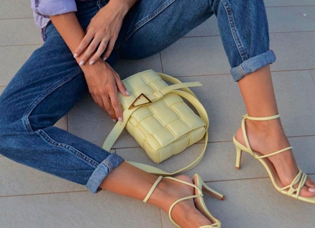 Zapatos de Stradivarius a precio de chollo para esta primavera