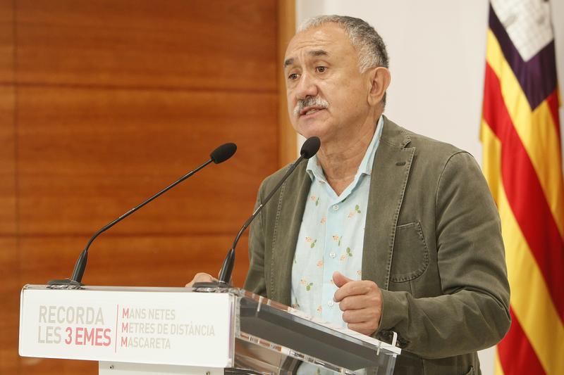 UGT denuncia el «trilerismo» del Gobierno por los cambios a última hora en los ERTE
