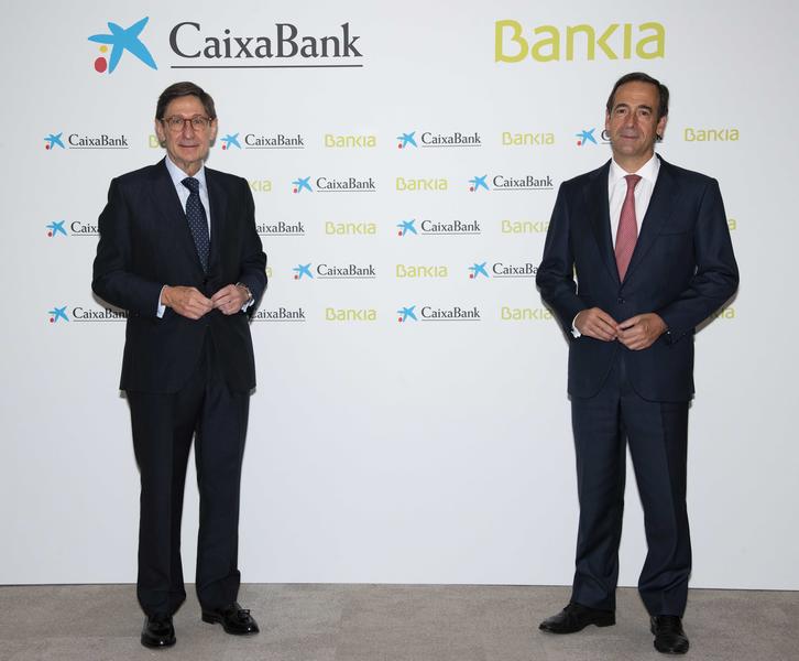 Bank of America tilda de «ambicioso» el objetivo de ingresos tras la fusión Caixabank y Bankia
