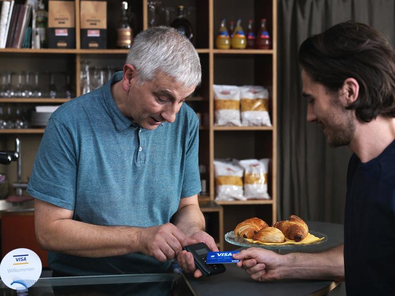 Los comercios locales aumentaron un 49% sus pedidos con Glovo y Visa