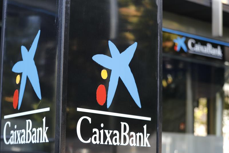 Criteria eleva su participación en CaixaBank para mantener el 30% en la entidad fusionada