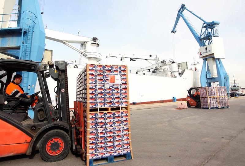 El superávit de la balanza por cuenta corriente bajó un 92,7%