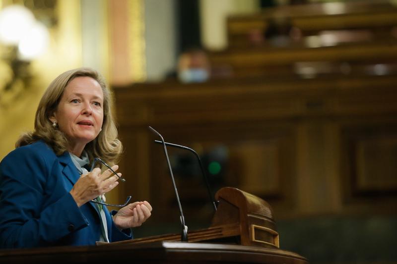 Calviño insiste en que habrá «crecimiento intenso»