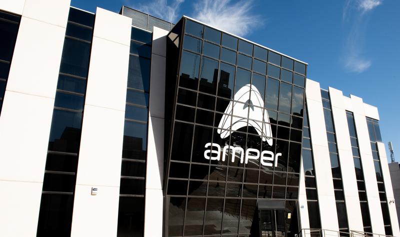 Amper propone a sus accionistas ampliar a nueve los miembros del consejo de administración