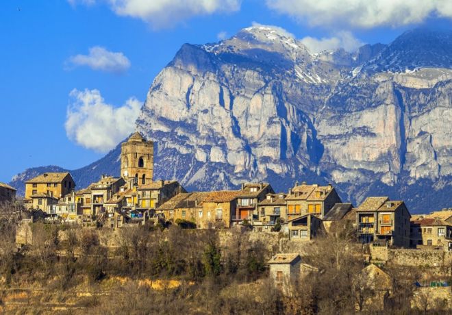 Aínsa, pueblos más bonitos