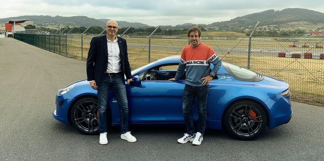 Así es el Alpine A110S que le han regalado a Fernando Alonso