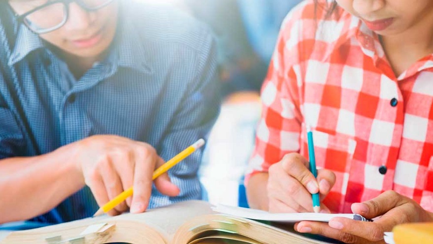 La polémica ‘vuelta al cole’ dispara la demanda de profesores particulares