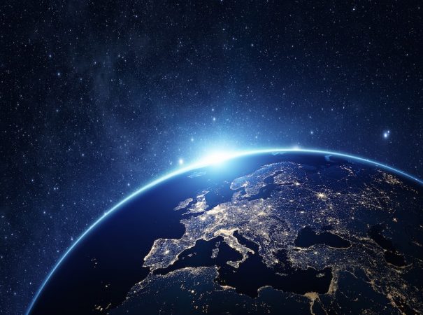 Vida en el centro de la Tierra y otras teorías disparatadas que muchos creen 1 Merca2.es Teorías sobre la vida en el centro de la tierra