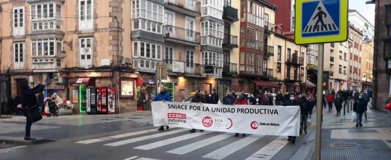 La plantilla de Sniace se manifiesta por la unidad productiva