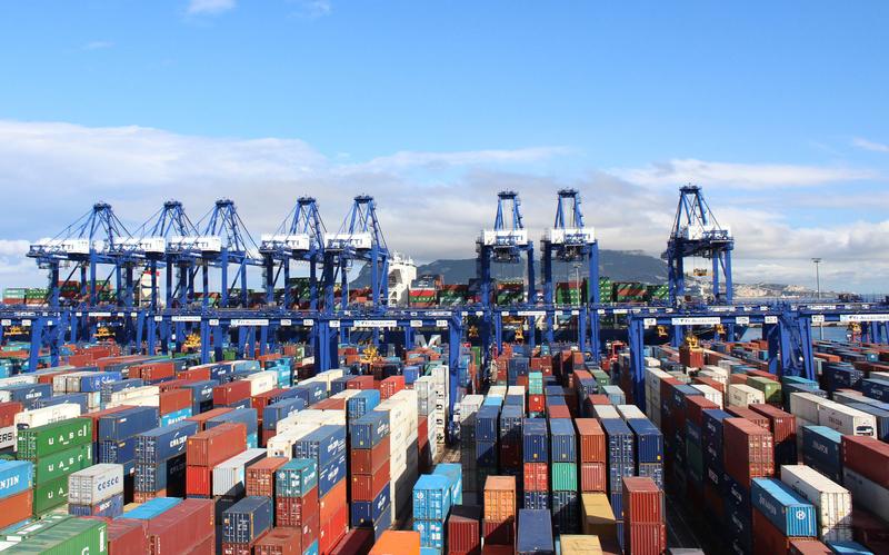 Los precios de importaciones se desploman un 7,9%