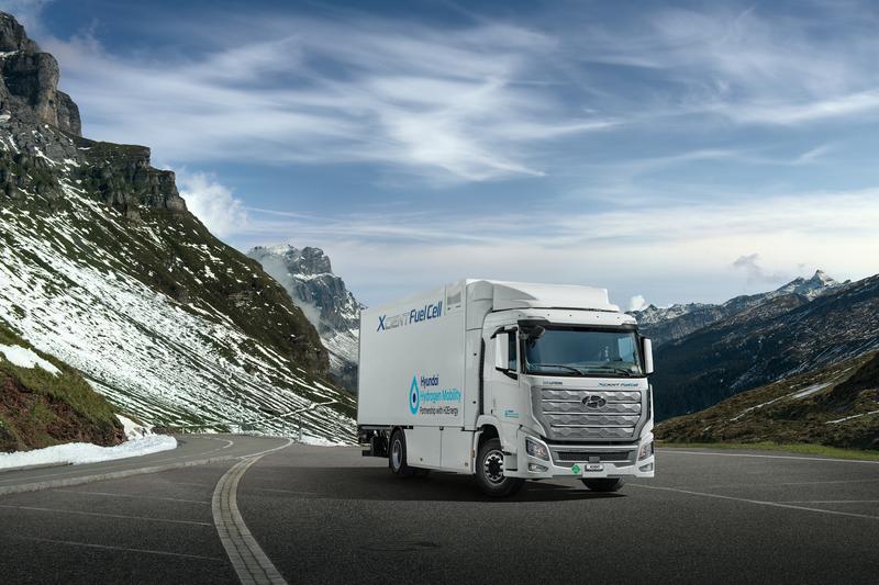Hyundai invertirá otros 1.100 millones para aumentar la producción de sus camiones de hidrógeno