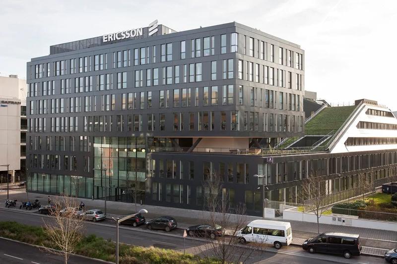 Ericsson se recupera de las pérdidas del año pasado y gana 963M€