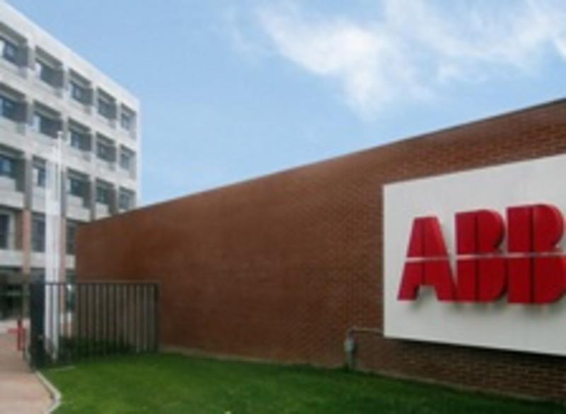 ABB dispara un 369% su beneficio hasta septiembre tras la venta de sus redes eléctricas a Hitachi