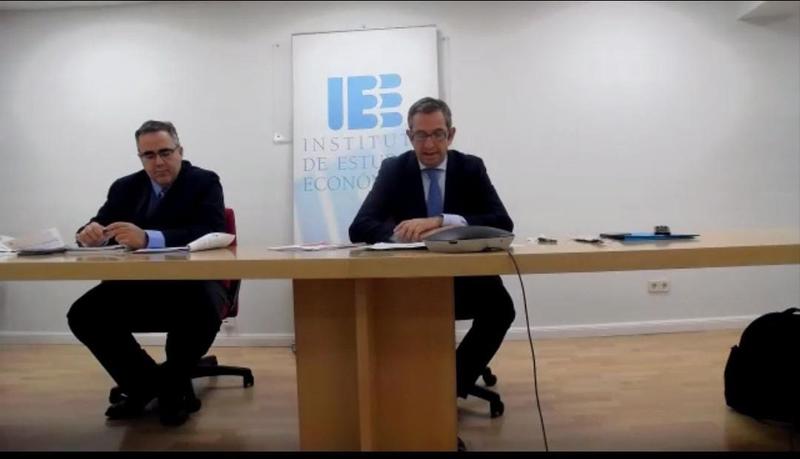 El IEE rechaza la subida de impuestos y dice que la presión fiscal sobre PIB ha aumentado un 6,5% este año