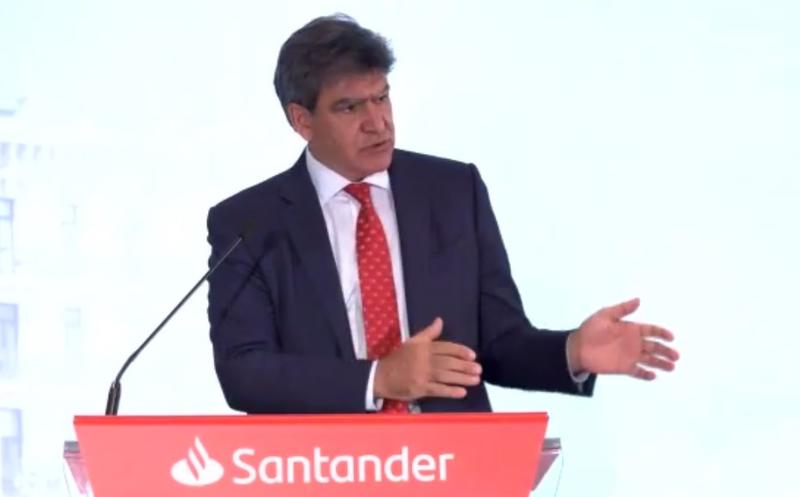 Álvarez dice que el Santander no está interesado en fusiones porque no necesita ganar más escala