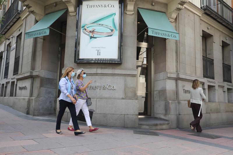 LVMH y Tiffany tratan de salvar su fusión con una rebaja en el precio