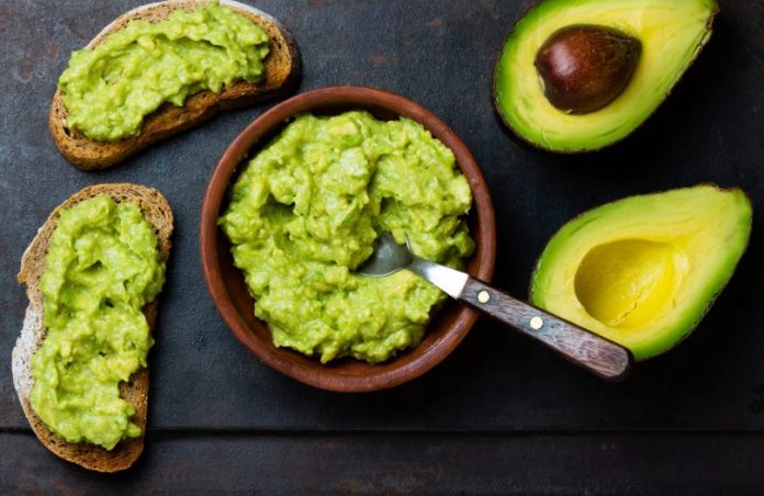 Lo que no te han contado del aguacate: motivos para no tomarlo