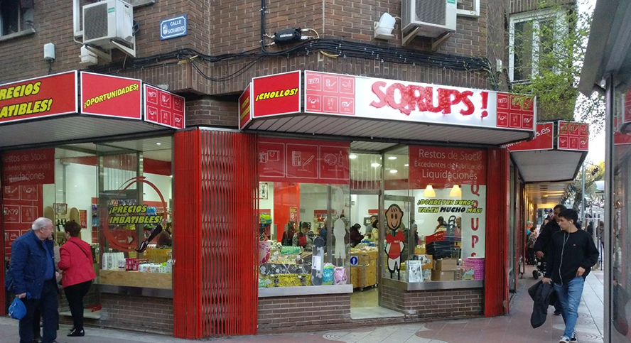 Tienda exterior Sqrups 1 Merca2.es