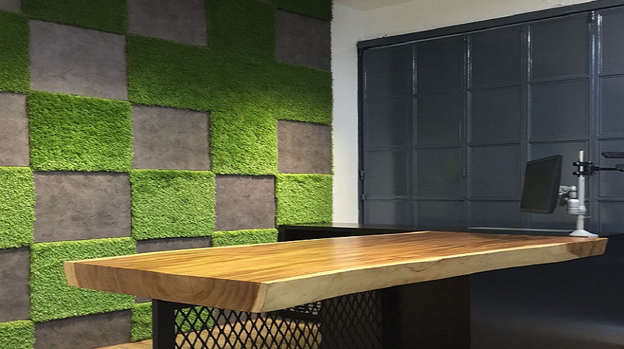 Césped artificial, una tendencia de decoración en oficinas