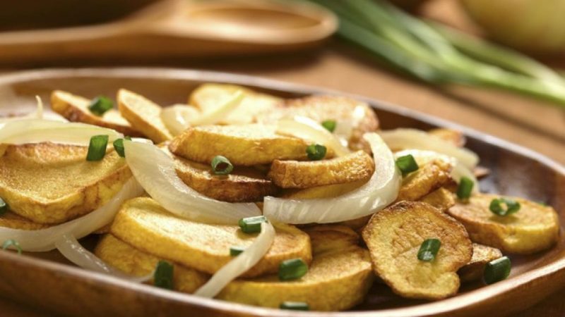 Patatas panadera: cómo hacer esta ración de escándalo en pocos minutos