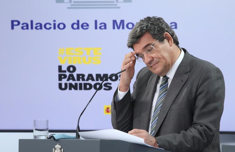 Escrivá destaca una «recuperación sólida» del empleo y de la actividad