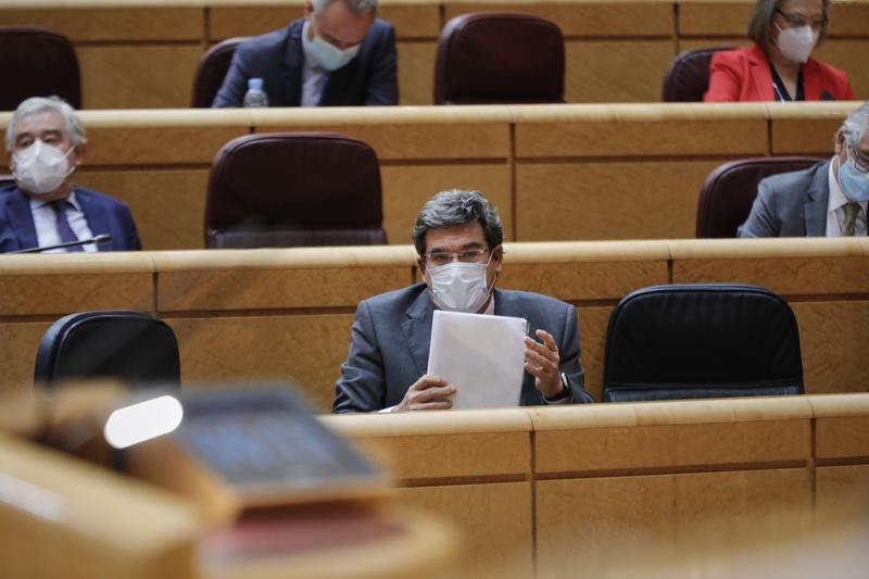 Escrivá ve el Pacto de Toledo «positivo» por «el acuerdo, contenido y certidumbre» que da