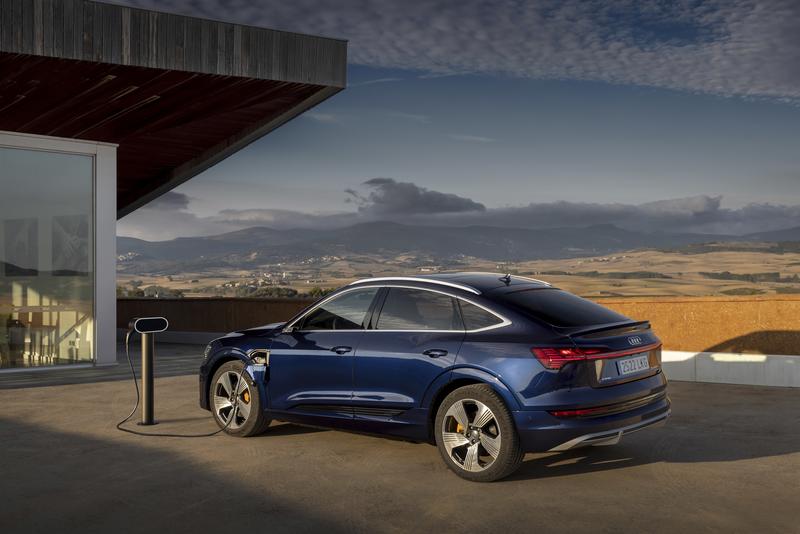 Audi ofrecerá hasta cuatro modelos eléctricos y 10 híbridos enchufables en 2021