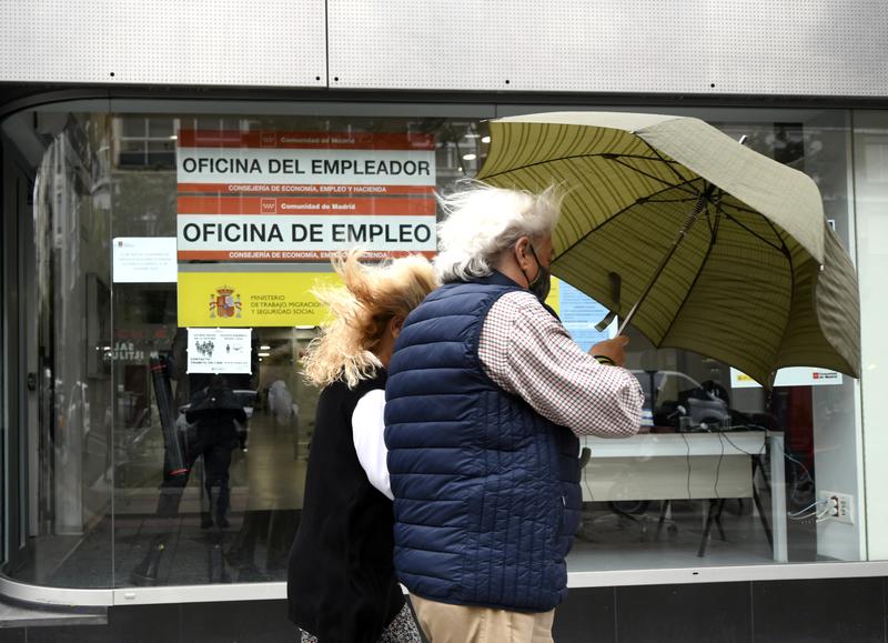 Los parados que hayan agotado prestaciones podrán pedir el nuevo subsidio de 430€
