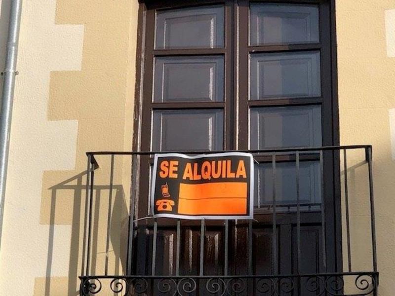 El Gobierno defiende que la regulación de alquileres se hará de forma moderada y con consenso