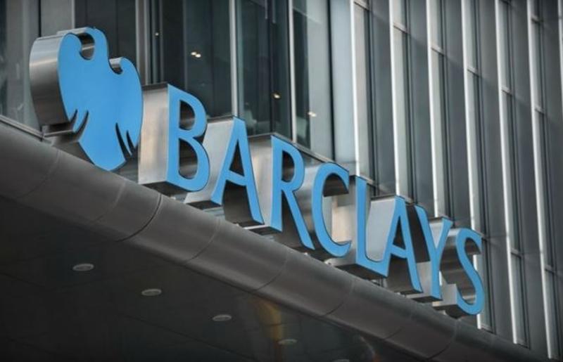 Barclays mejora sus previsiones sobre el beneficio de Sabadell y BBVA este año