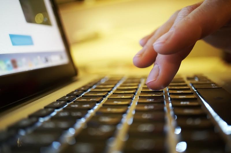 CCOO y UGT proponen al Gobierno un registro público de plataformas digitales