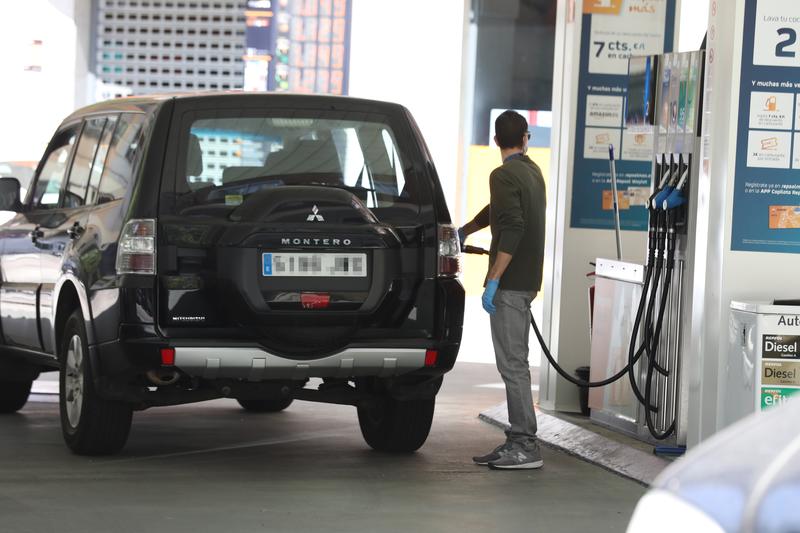 El precio de los carburantes corta la tendencia bajista