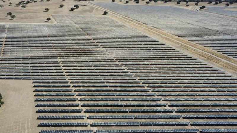 España vuelve al ‘top ten’ de los países más atractivos para invertir en renovables