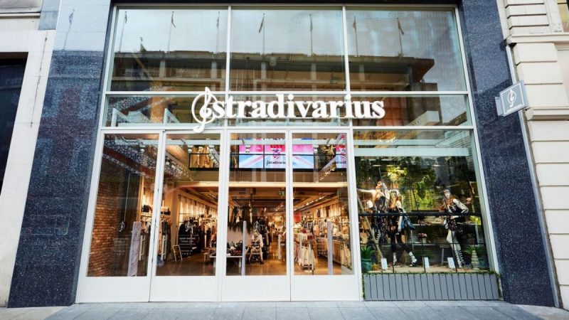 Stradivarius: abrigos preciosos por menos de 40 euros para este invierno