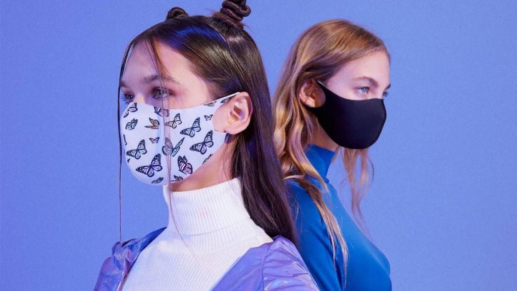 mascarillas de bershka