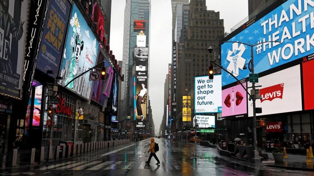Nueva York legisla para garantizar el pago en efectivo en los comercios
